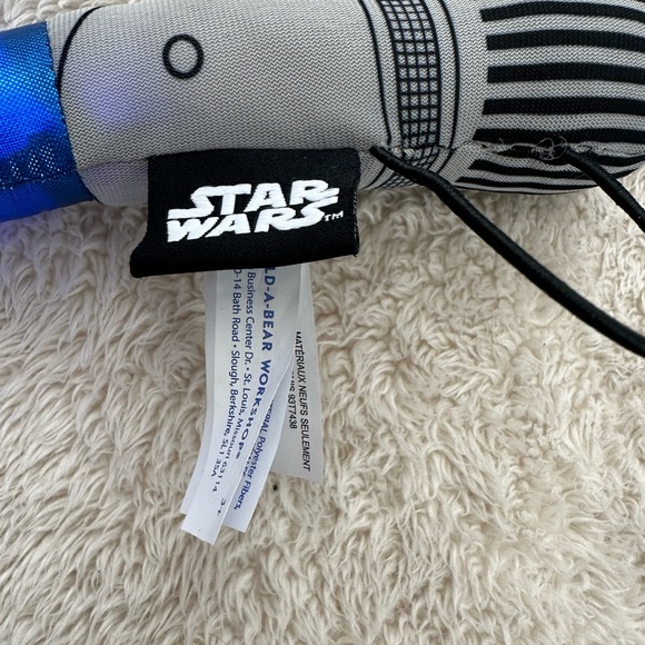 Star wars build a bear with reversible feet and working light saber - Picture 9 of 13